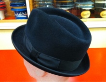 Trilby in feltro velour nero