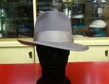 Fedora in lapin grigio