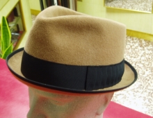 Trilby in feltro velour beige