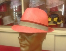 Trilby panama arancio, nastro bicolore e ala 4,5 dorsé